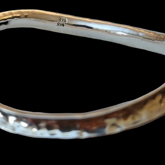 Hammered Concave 925 Bangle - Picture 5 of 8